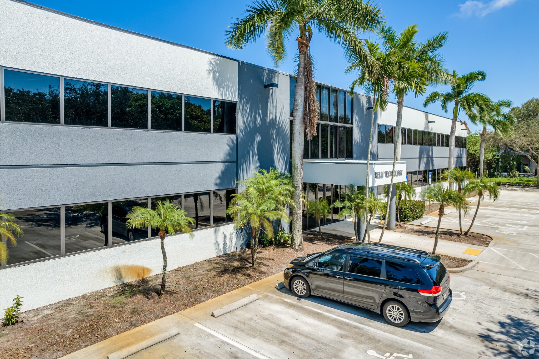 6100 Park of Commerce Blvd, Boca Raton, FL for sale Primary Photo- Image 1 of 1