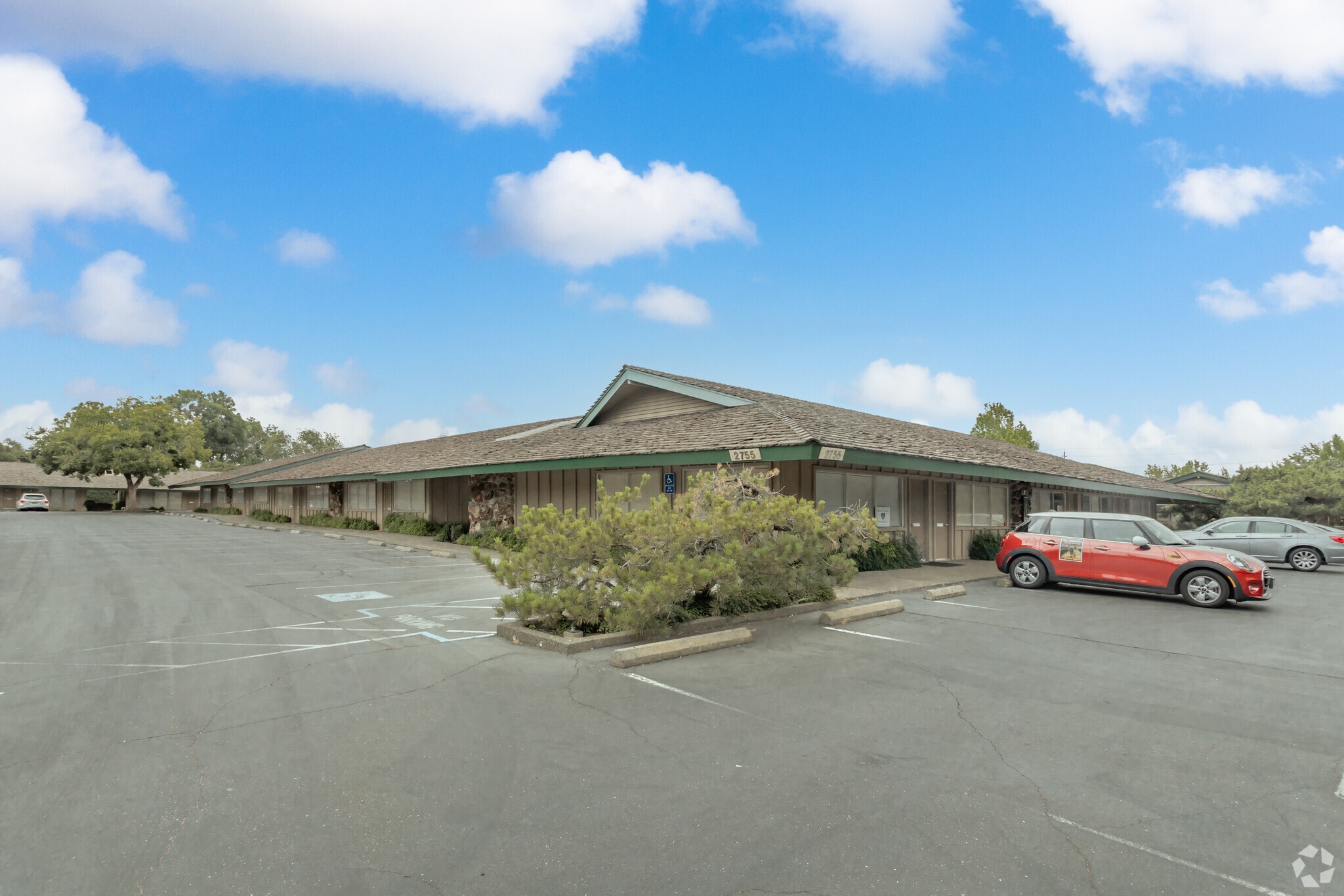 2717 Cottage Way, Sacramento, CA 95825 Cottage Center