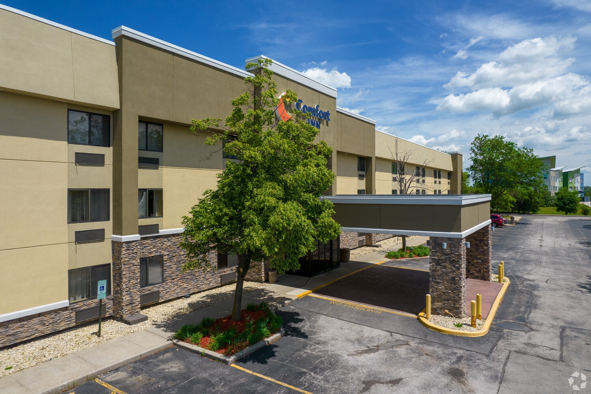 5210 Southwick Dr, Matteson, IL 60443