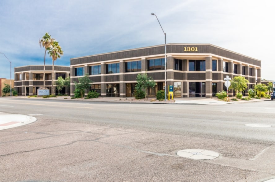 1301 E McDowell Rd, Phoenix, AZ for lease - Building Photo - Image 1 of 8