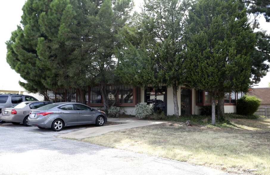 1008 W Pioneer Pky, Arlington, TX for sale - Primary Photo - Image 1 of 1