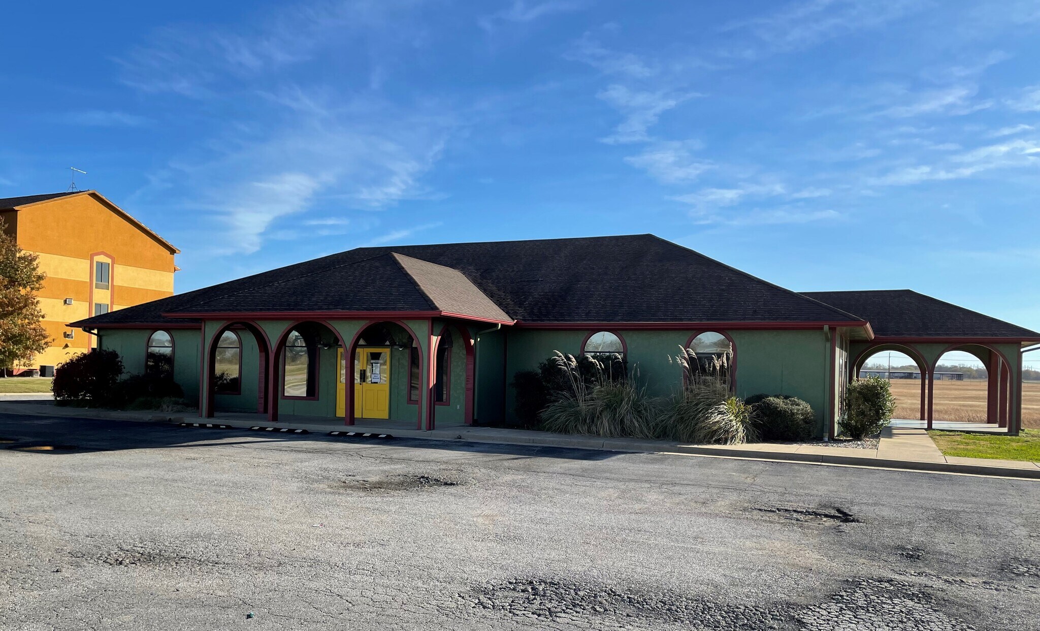 315 Mid America Dr, Pryor, OK for sale Building Photo- Image 1 of 1