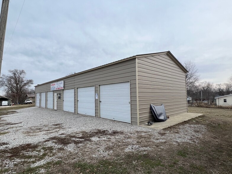 1150 E Elm St, Morrisville, MO for sale - Building Photo - Image 3 of 12