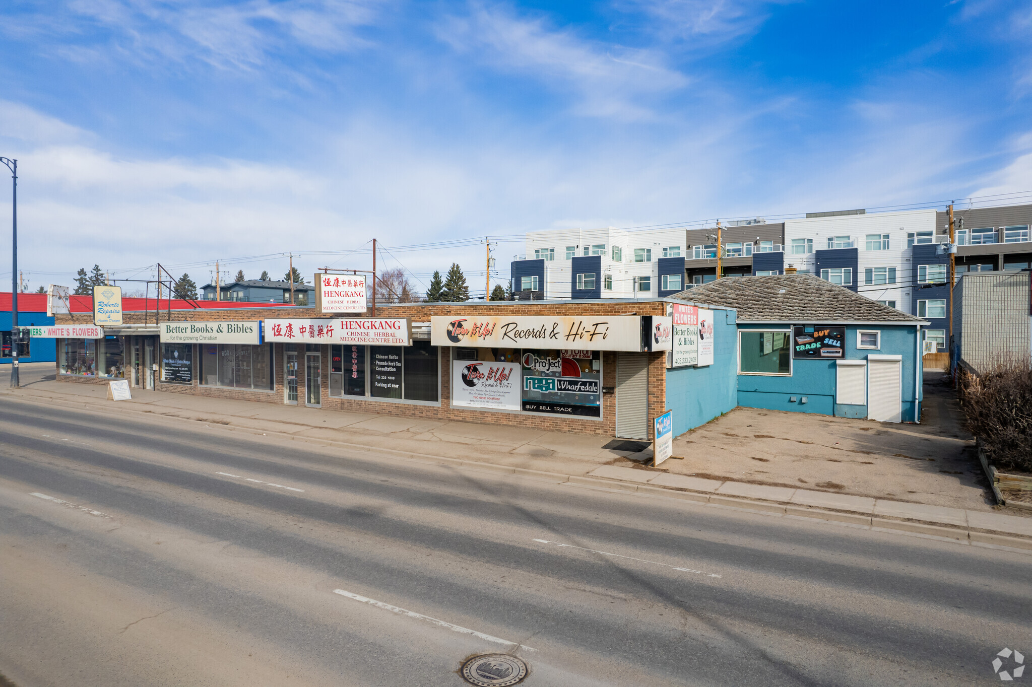 632-638 16th Ave NW, Calgary, AB for sale Primary Photo- Image 1 of 1