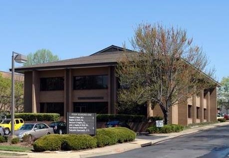 3016 Williams Dr, Fairfax, VA for lease - Building Photo - Image 1 of 1