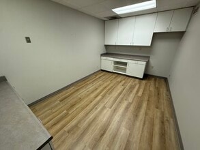 2555 3rd St, Sacramento, CA for lease Interior Photo- Image 1 of 6