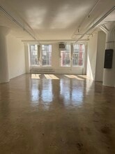 719 S Los Angeles St, Los Angeles, CA for lease Interior Photo- Image 1 of 4