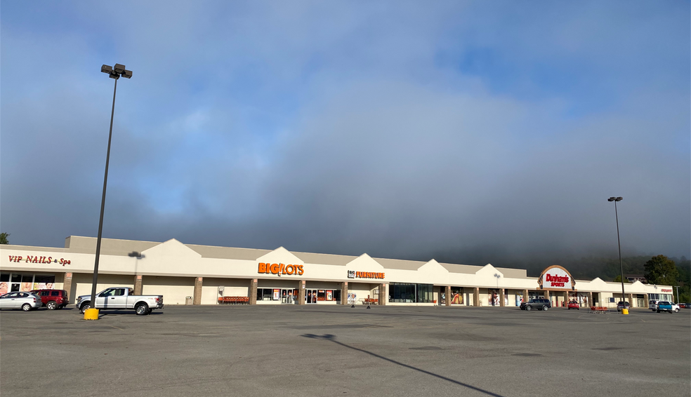 700 Beverly Pike, Elkins, WV for lease - Building Photo - Image 1 of 8
