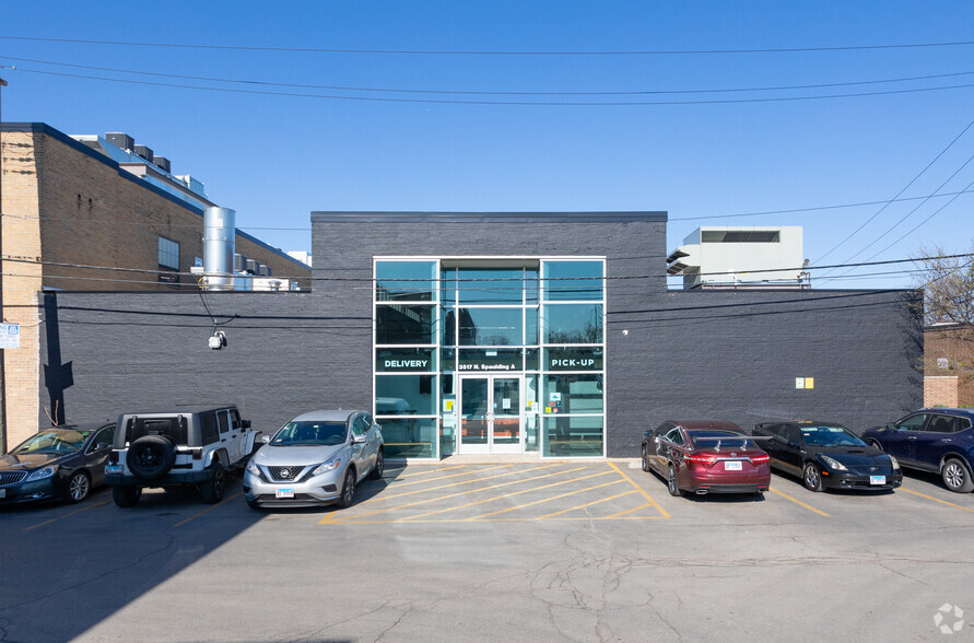 3517 N Spaulding Ave, Chicago, IL for lease - Building Photo - Image 1 of 20