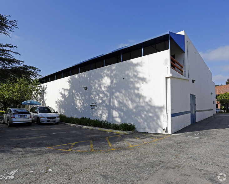 17721 Mitchell N, Irvine, CA for lease - Building Photo - Image 3 of 6