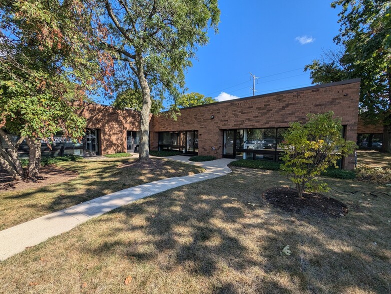 450 Skokie Blvd, Northbrook, IL for lease - Building Photo - Image 1 of 6