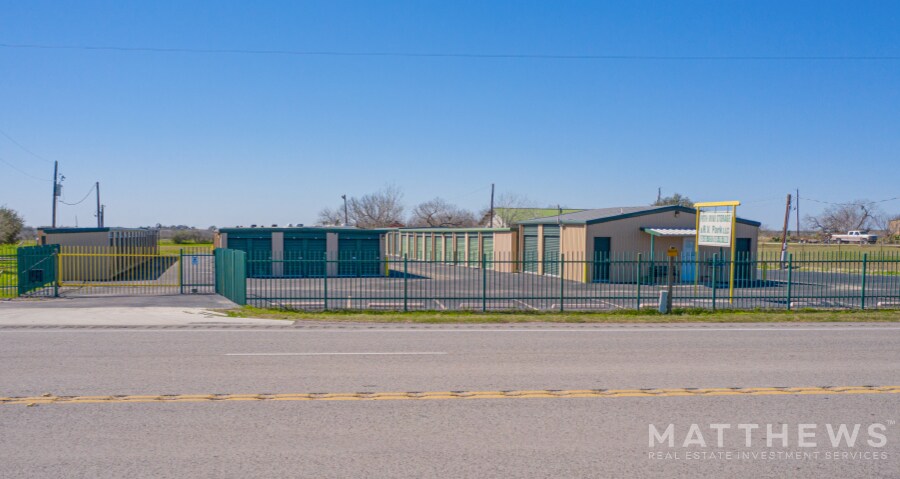 6848 US-181, Poth, TX for sale - Primary Photo - Image 1 of 1