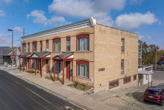 More details for 130 Washington St, Woodstock, IL - Multifamily for Sale