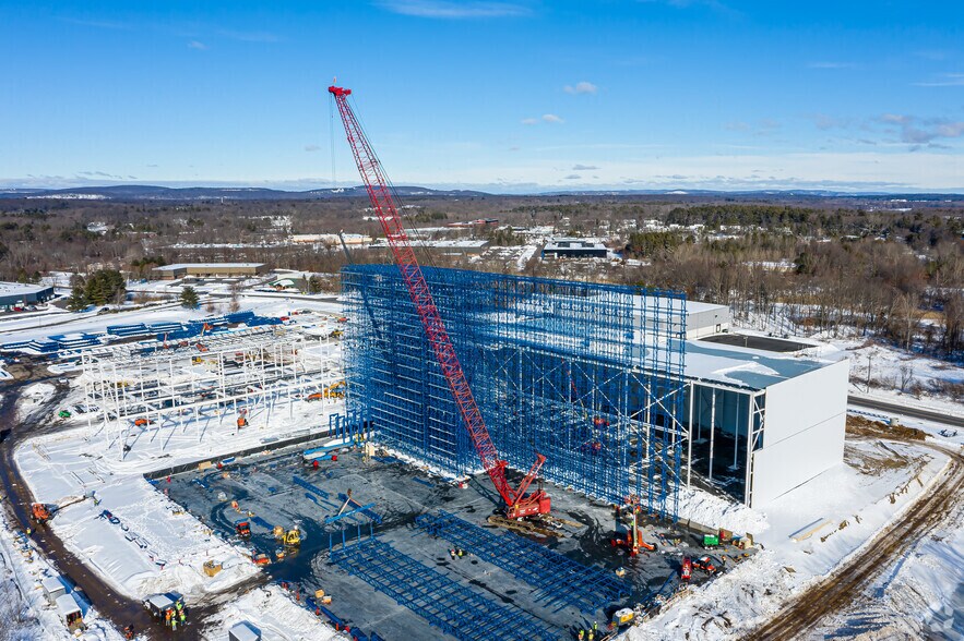 34 Northwest Dr, Plainville, CT for sale - Primary Photo - Image 1 of 1