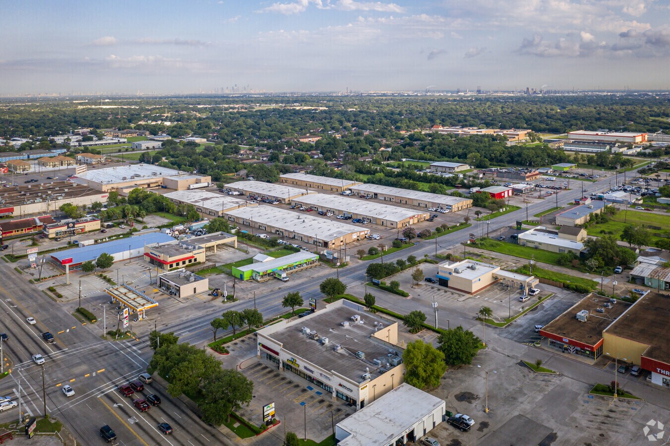 2950 S Shaver St, Houston, TX 77502 South Shaver Business Park