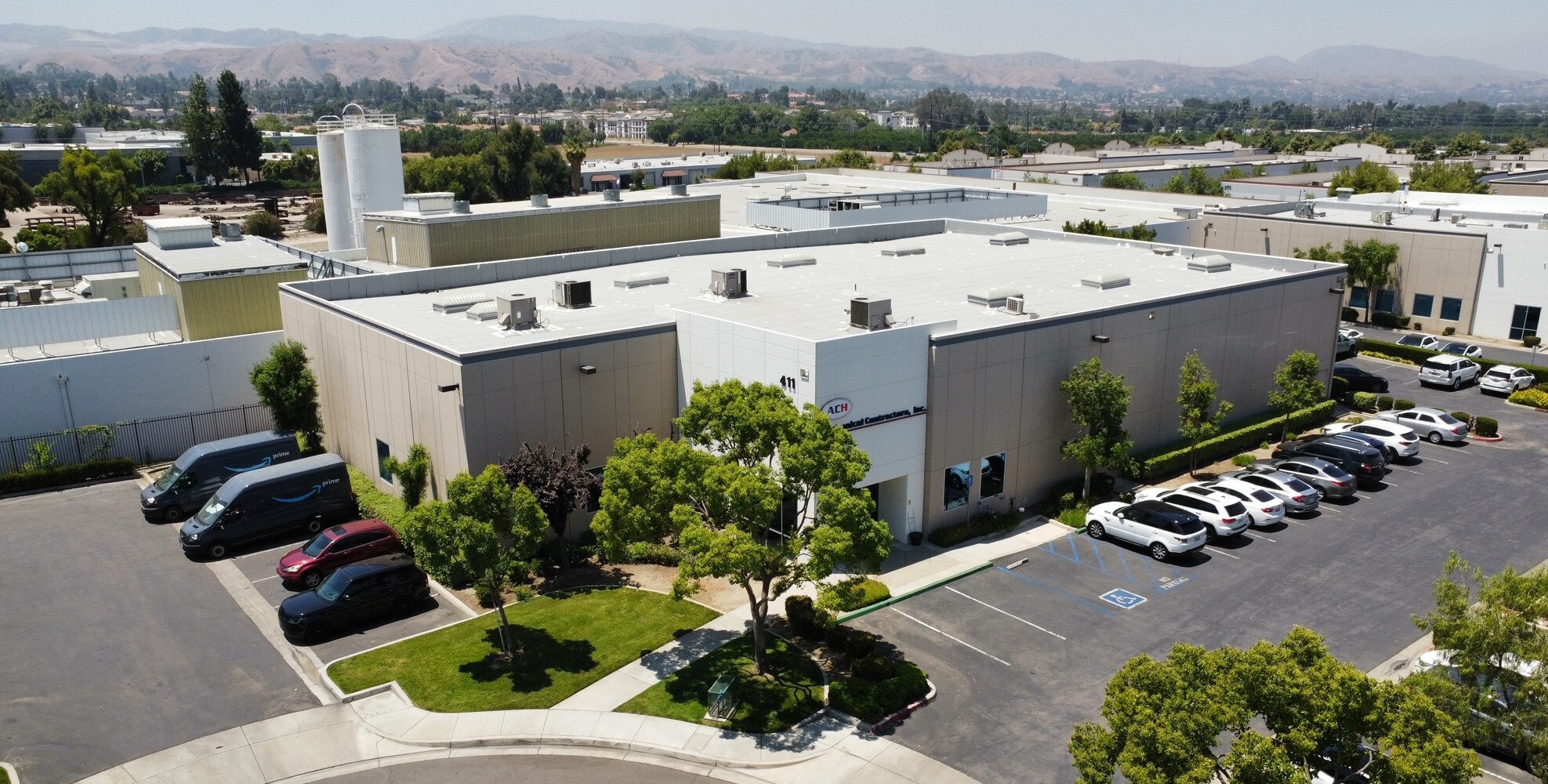 411 Business Center Ct, Redlands, CA for lease Building Photo- Image 1 of 1