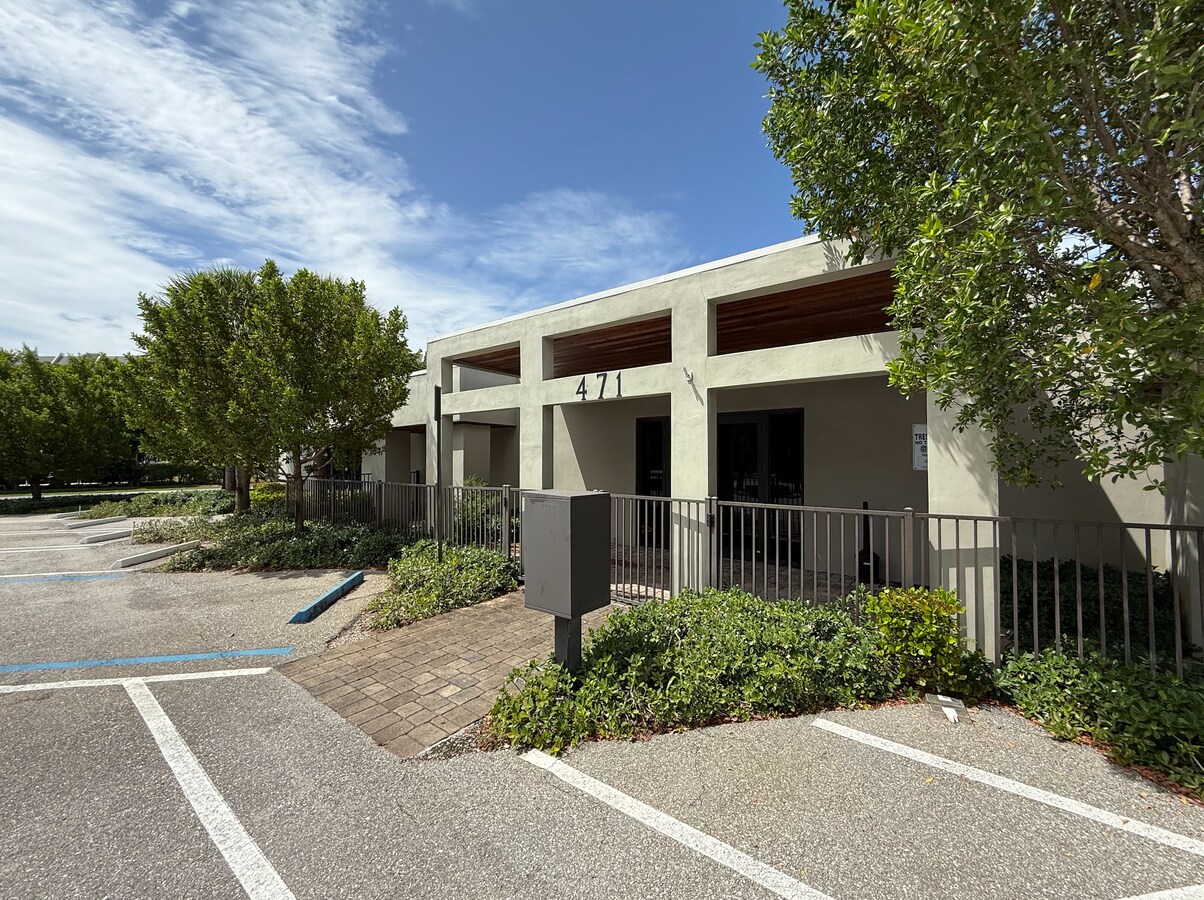 469 Spencer Dr West Palm Beach - 469 Spencer Dr West Palm Beach FL Building Photo 1 HighDefinition 