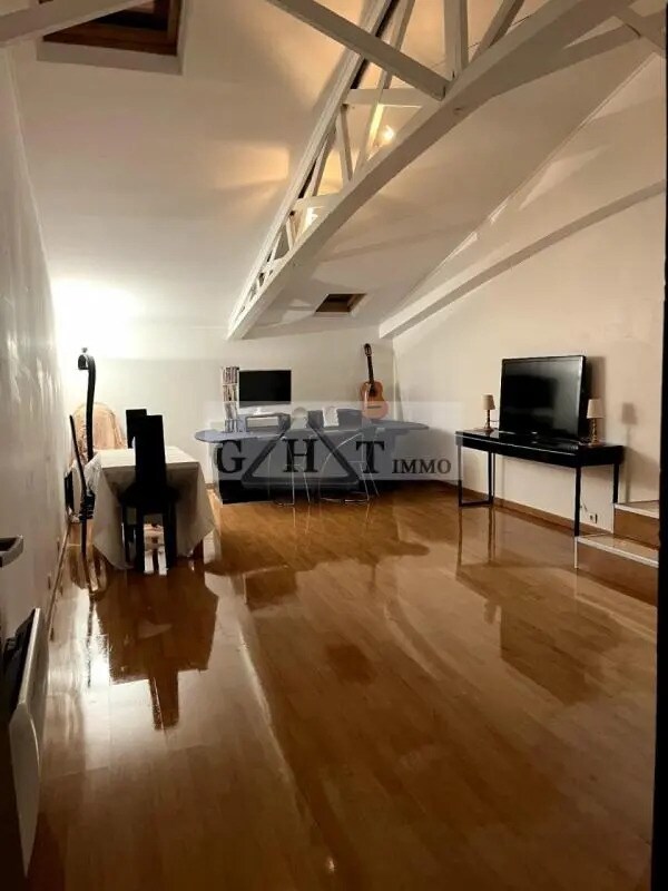 Industrial in Chelles for sale Interior Photo- Image 1 of 16