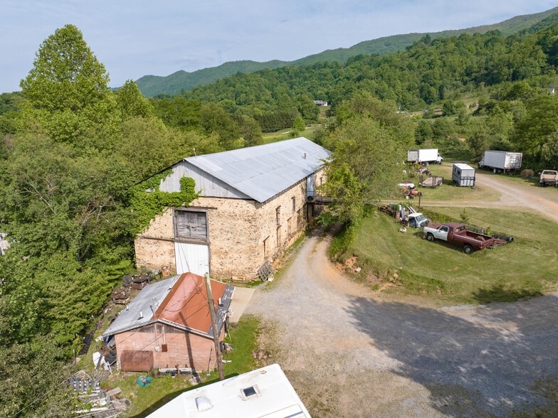 94 Providence Pl, Waynesville, NC for sale - Building Photo - Image 2 of 36