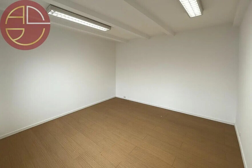 Industrial in Fenouillet for lease - Interior Photo - Image 3 of 6