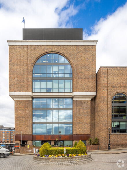 St Katherine Docks, London for lease - Building Photo - Image 2 of 4