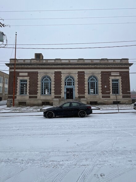 27 Washington St, Biddeford, ME for sale - Building Photo - Image 1 of 18