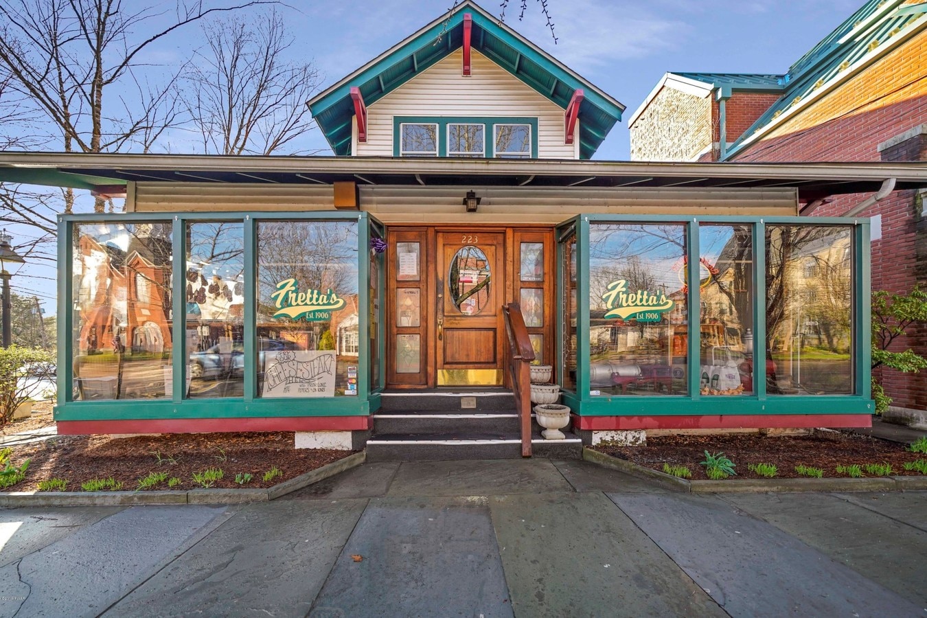 223 Broad St, Milford, PA 18337