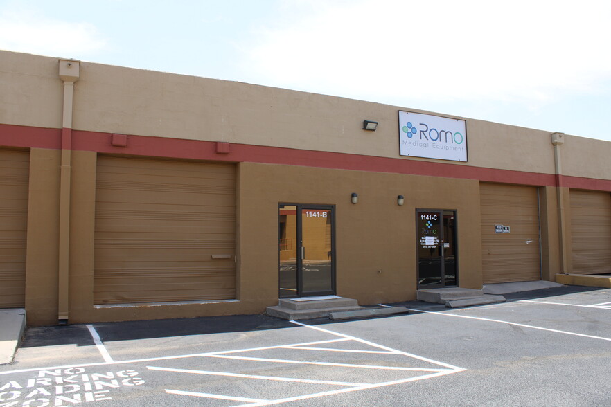 1121 Larry Mahan Dr, El Paso, TX for lease - Building Photo - Image 3 of 5