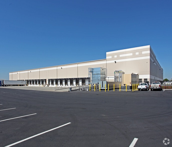 3045 Mulvany Pl, West Sacramento, CA for lease - Building Photo - Image 1 of 2