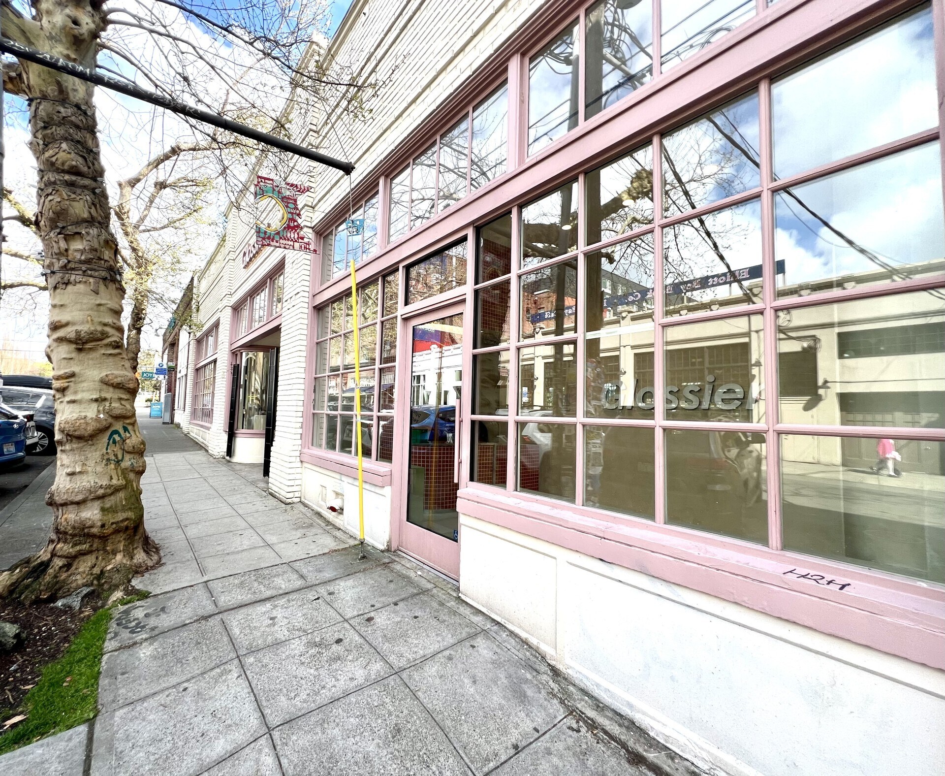 1514 10th Ave, Seattle, WA for lease Building Photo- Image 1 of 6