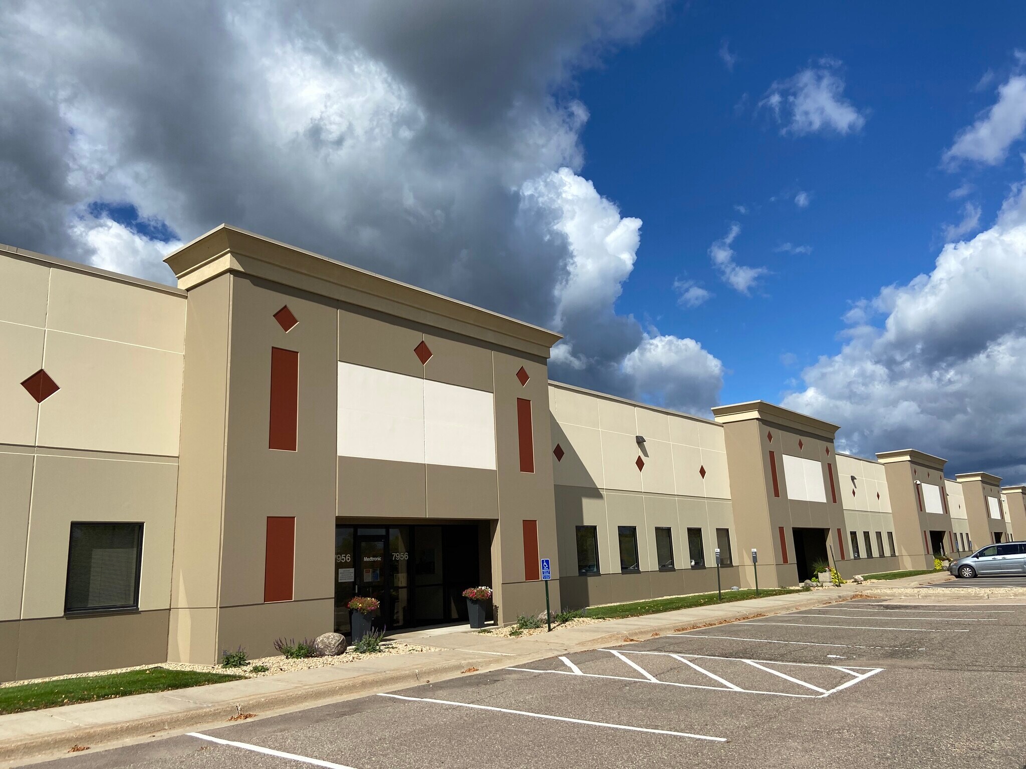 7920-8030 Century Blvd, Chanhassen, MN for sale Building Photo- Image 1 of 1