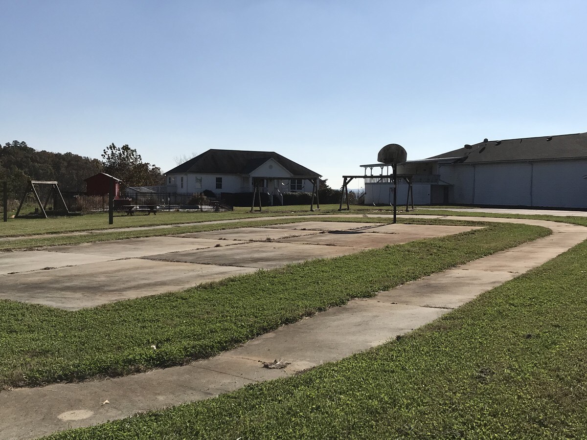 1773 Trimble Hollow Rd, Adairsville, GA 30103