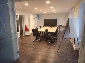 15 Rue Du Caire, Paris for lease Interior Photo- Image 2 of 5