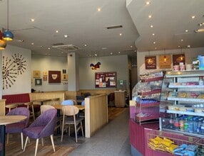 297-301 Rayners Ln, Pinner for lease Interior Photo- Image 2 of 3