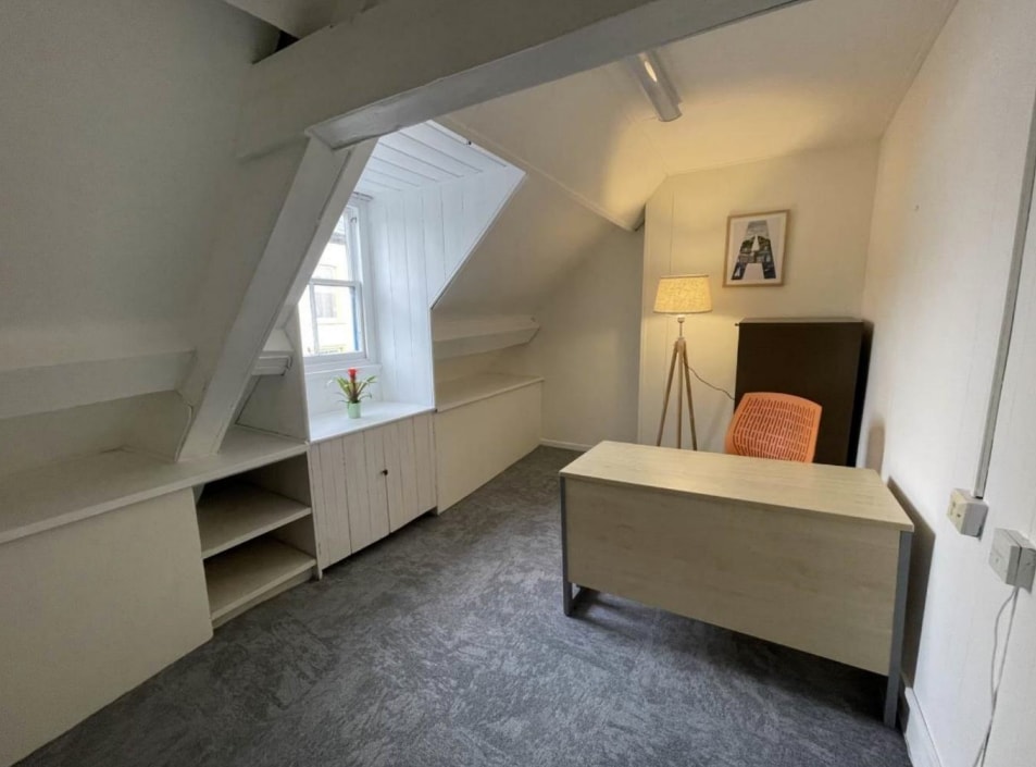 21-23 Bridge St, Aberystwyth for lease Interior Photo- Image 1 of 3