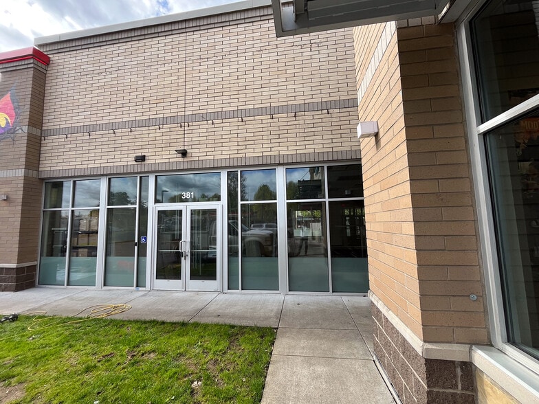 345 NW Burnside Rd, Gresham, OR for lease - Building Photo - Image 3 of 5