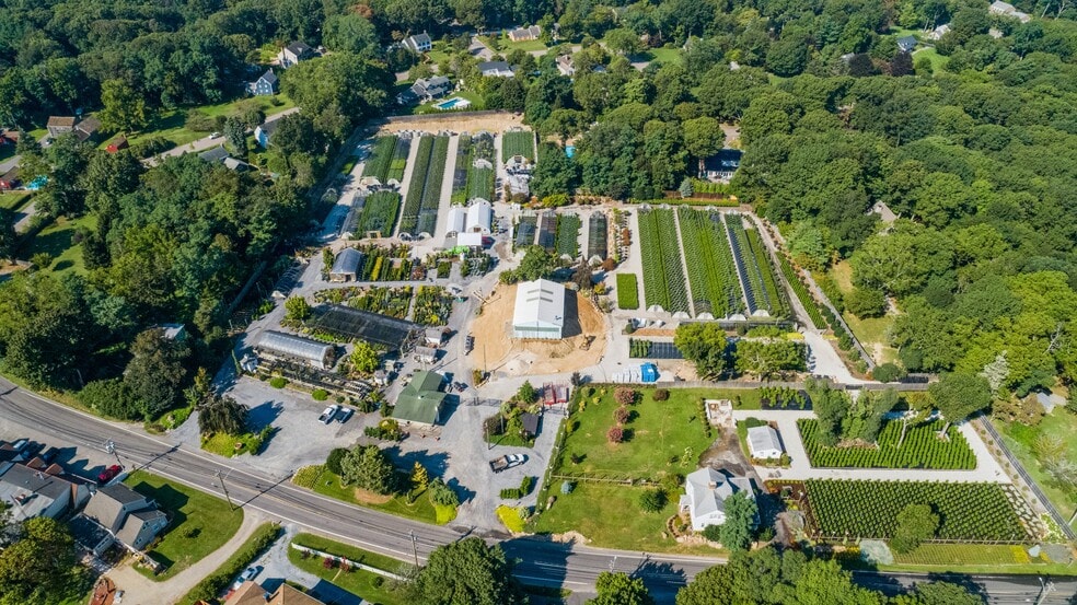 185-191 N Country Rd, Mount Sinai, NY for sale - Building Photo - Image 1 of 46