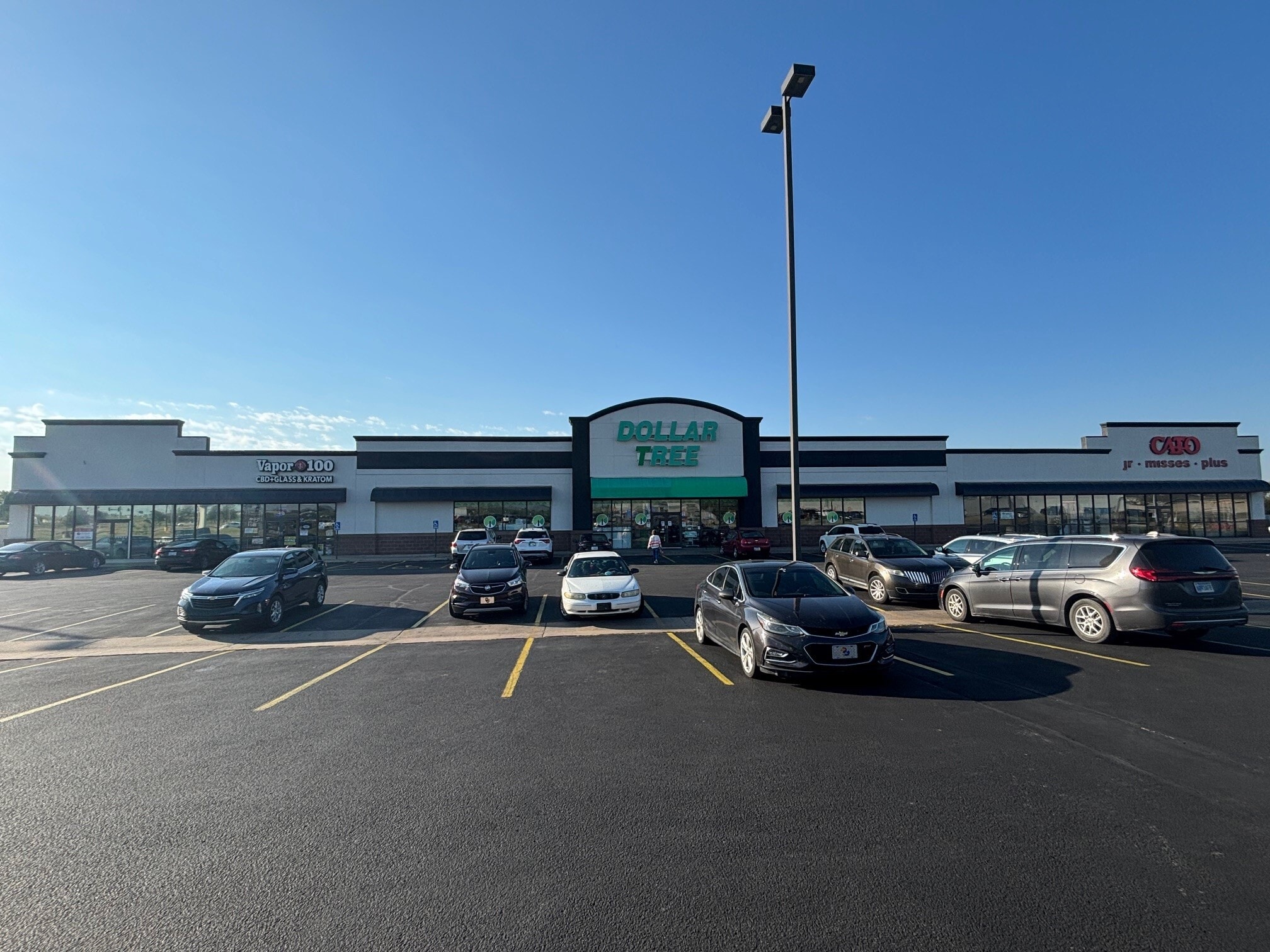 511 Windward Dr, Newton, KS for lease Building Photo- Image 1 of 17