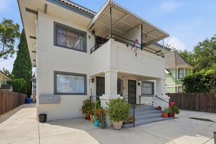 943-949 Chestnut Ave, Long Beach CA - Convenience Store