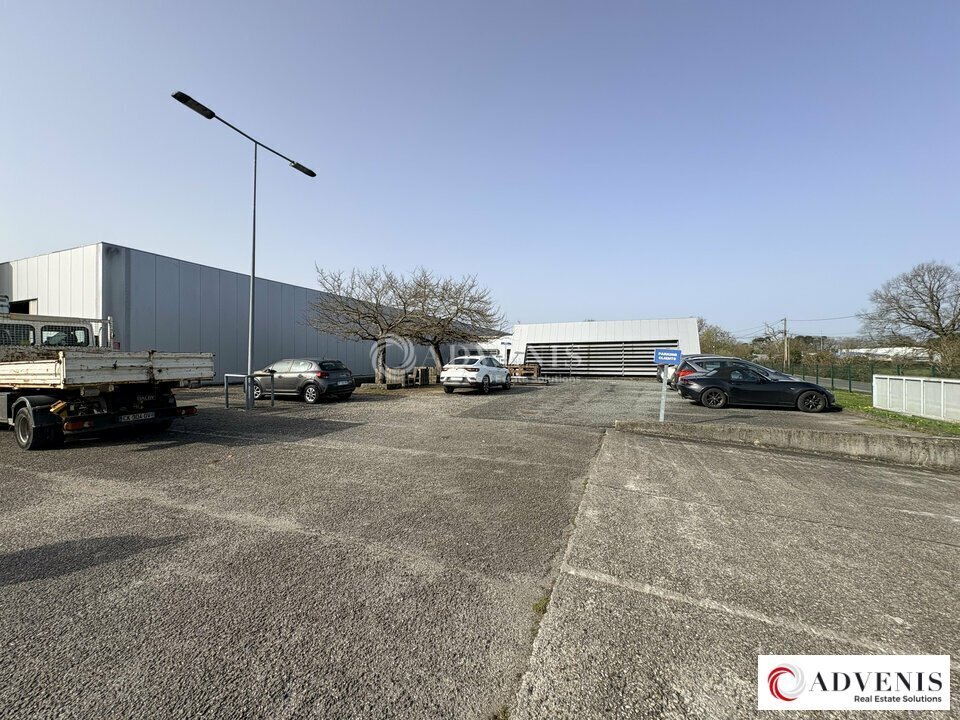 Industrial in Mérignac for lease Building Photo- Image 1 of 13