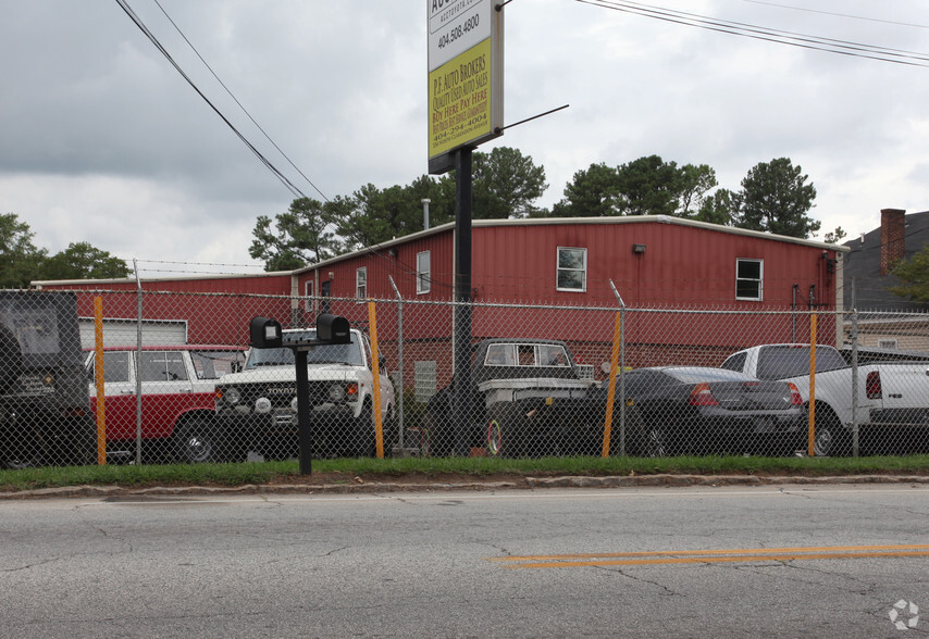 334 N Clarendon Ave, Scottdale, GA for lease - Building Photo - Image 2 of 9