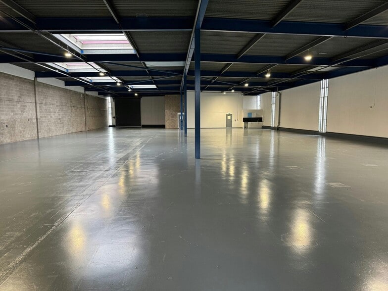 Calver Rd, Warrington for lease - Building Photo - Image 3 of 12