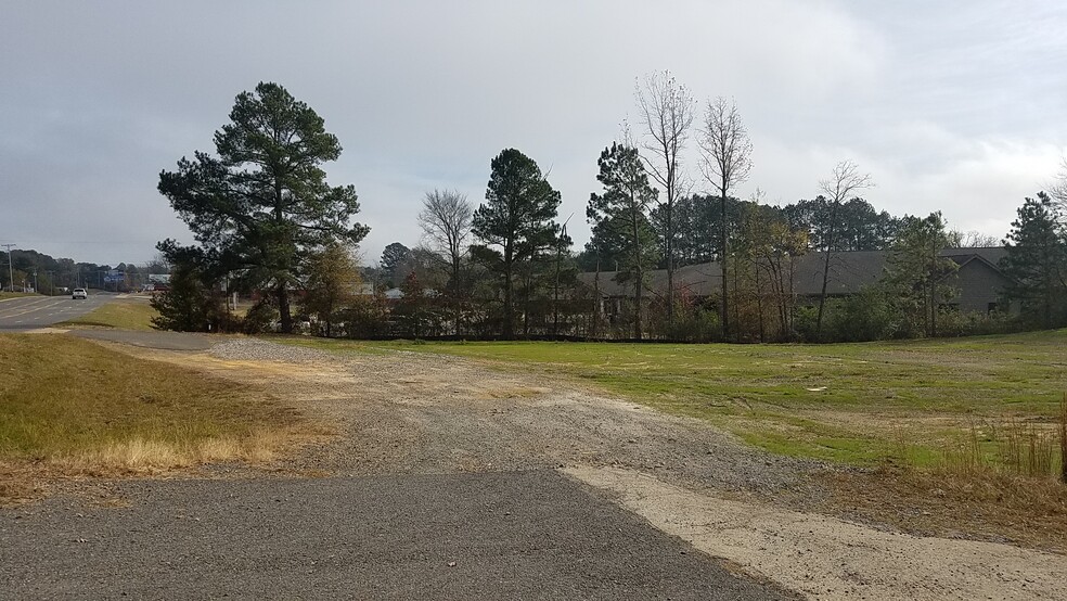 2353 Airport Rd, Hot Springs, AR for sale - Primary Photo - Image 1 of 1