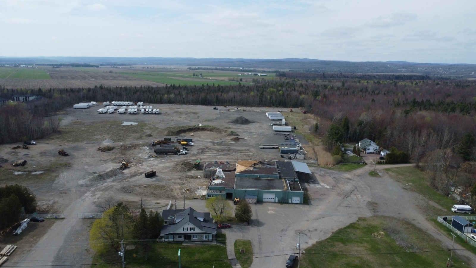 70 Rte Du Canton, Brownsburg-chatham, QC for sale Primary Photo- Image 1 of 5