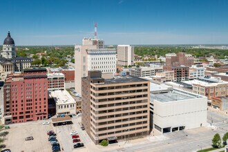 823 SE Quincy St, Topeka, KS - aerial  map view