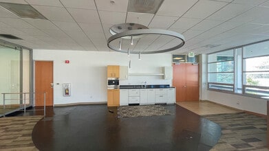 870 E Charleston Rd, Palo Alto, CA for lease Interior Photo- Image 1 of 14