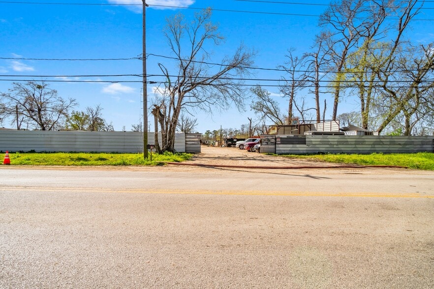 4106 Laura Koppe Rd, Houston, TX for sale - Building Photo - Image 3 of 15