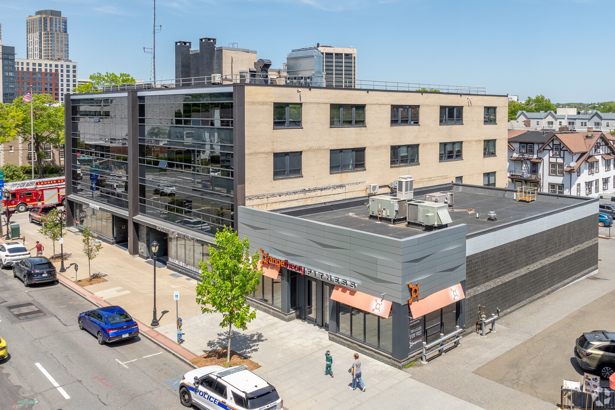 235-237 Mamaroneck Ave, White Plains, NY for lease Building Photo- Image 1 of 30