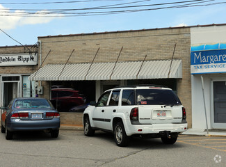 More details for 115-117 Jackson St, Yadkinville, NC - Office for Lease