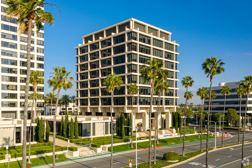 500 Newport Center Dr, Newport Beach, CA for lease - Building Photo - Image 3 of 10